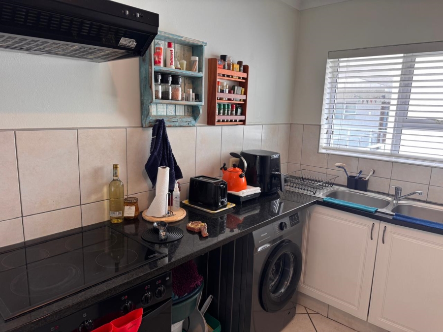 3 Bedroom Property for Sale in Hartenbos Central Western Cape